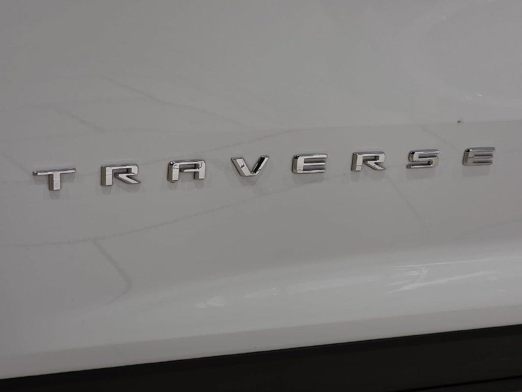Used 2025 Chevrolet Traverse LT w/ Enhanced Driving Package FWD image 9