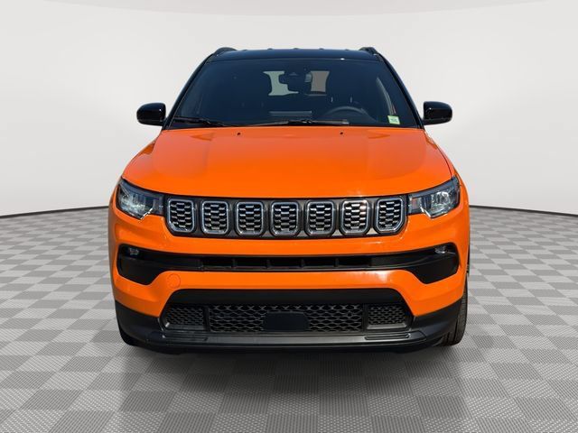 Used 2026 Jeep Compass Limited AWD/4WD image 2
