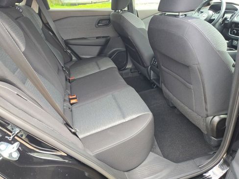 Used 2021 Nissan Rogue S FWD image 9