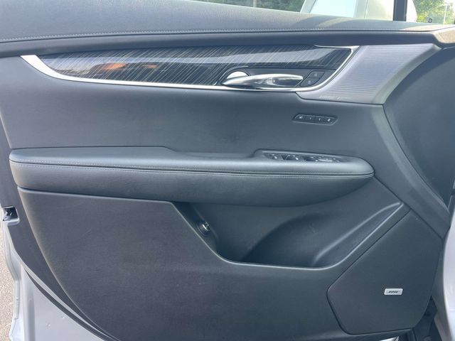 Used 2020 Cadillac XT6 Premium Luxury AWD/4WD image 16