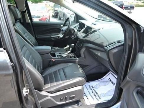 Used 2017 Ford Escape SE w/ SE Leather Comfort Package FWD image 24