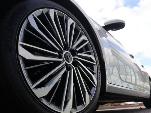 Certified 2025 Nissan Altima 2.5 SL image 11