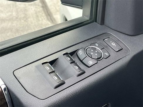 Used 2022 Ford F350 Lariat w/ Lariat Ultimate Package image 34