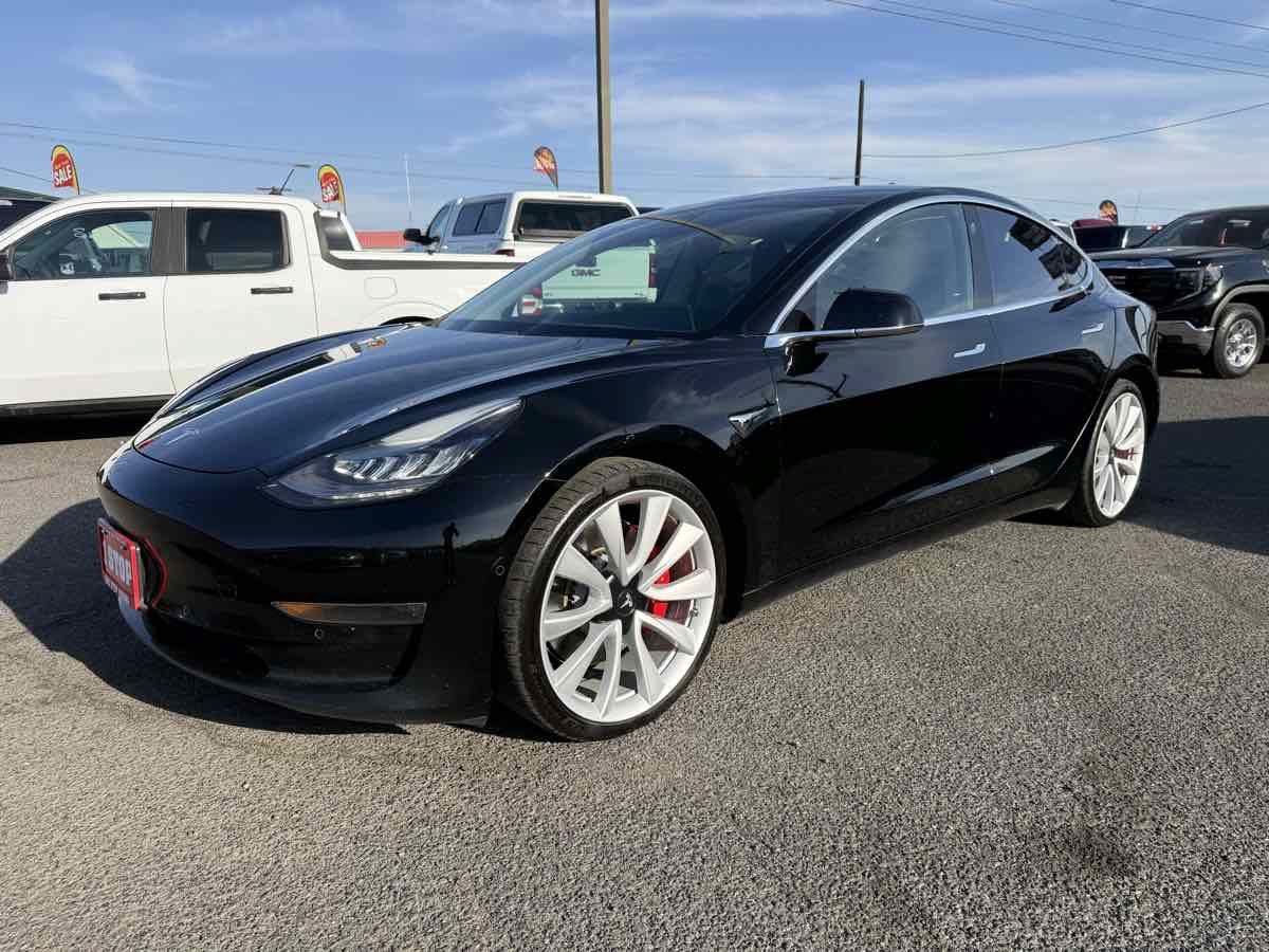 Used 2018 Tesla Model 3 Long Range AWD/4WD image 3