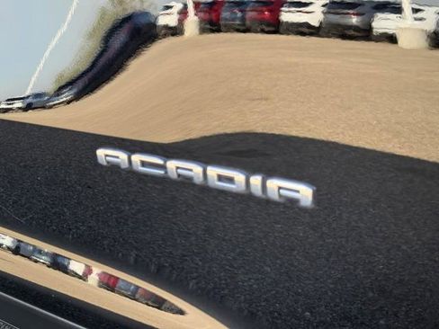 Used 2024 GMC Acadia Elevation image 12