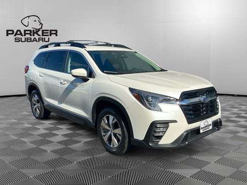 Used 2024 Subaru Ascent Premium w/ Convenience Package AWD/4WD image 7