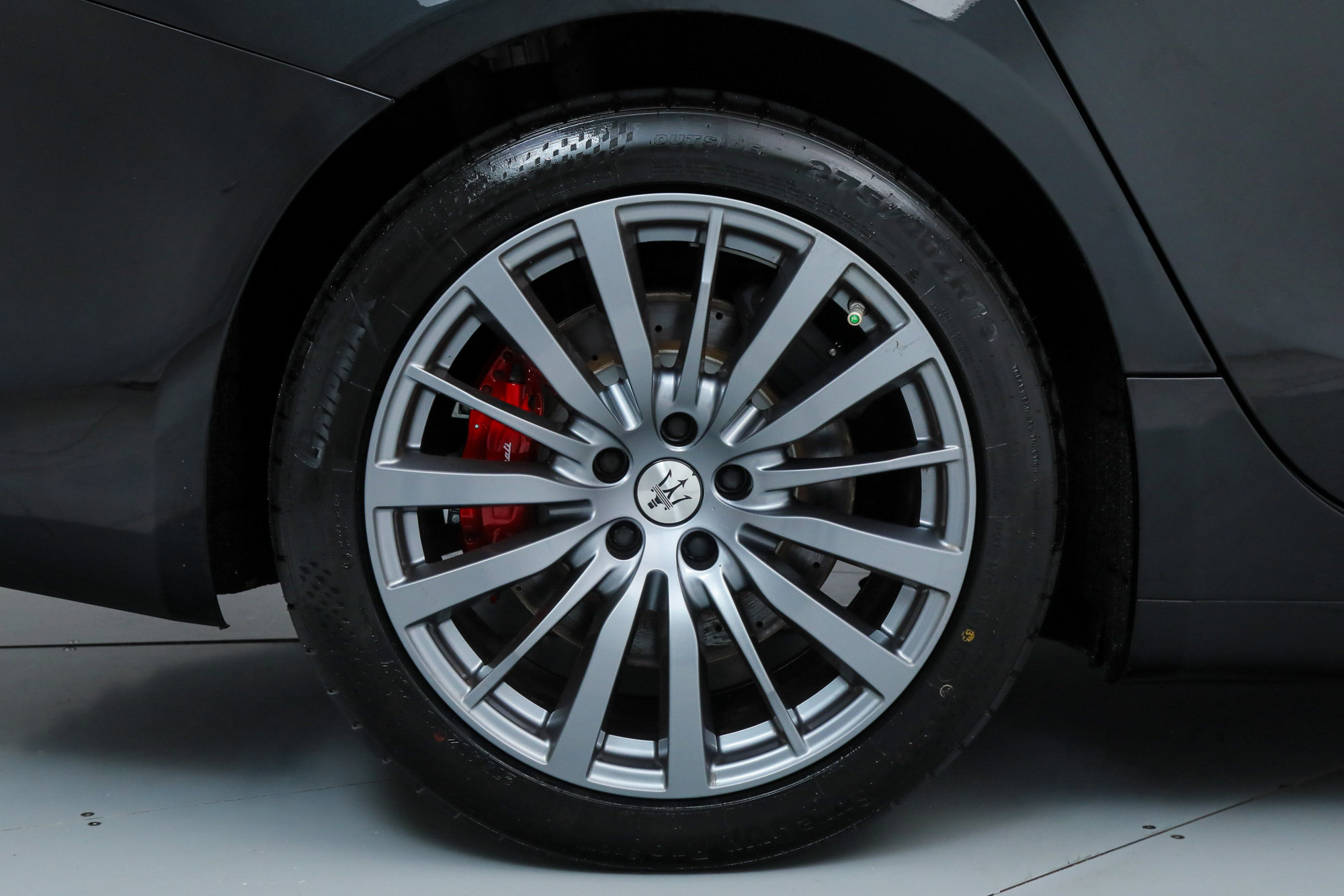 Certified 2022 Maserati Ghibli Modena RWD image 21