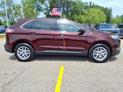 Used 2021 Ford Edge SEL w/ Convenience Package AWD/4WD image 9