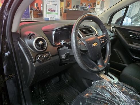 Used 2015 Chevrolet Trax LS FWD image 8