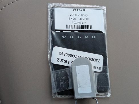 New 2026 Volvo EX90 Plus RWD image 24