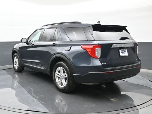 Used 2022 Ford Explorer XLT image 6