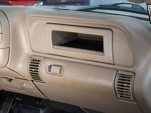 Used 1997 Chevrolet Silverado 3500 2WD Crew Cab w/ Convenience Pkg image 26