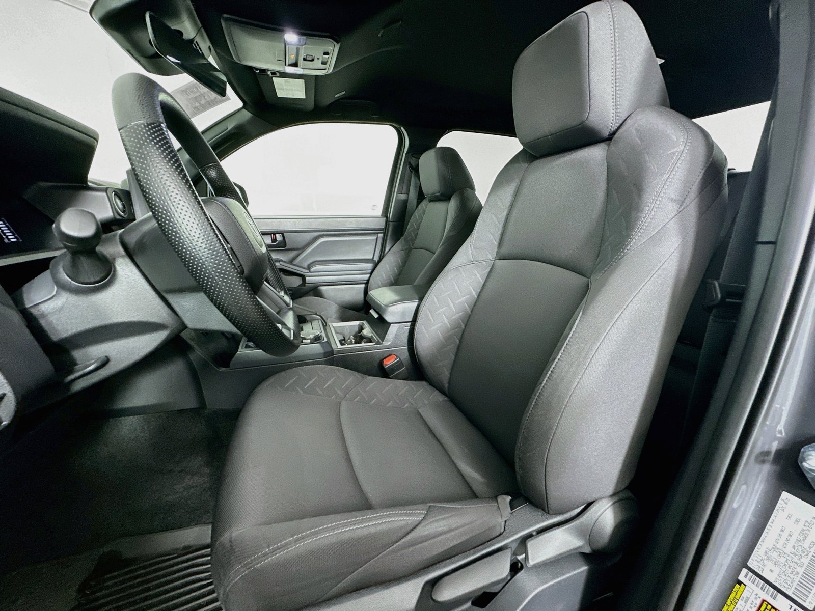 Certified 2025 Toyota Tacoma SR5 AWD/4WD image 20