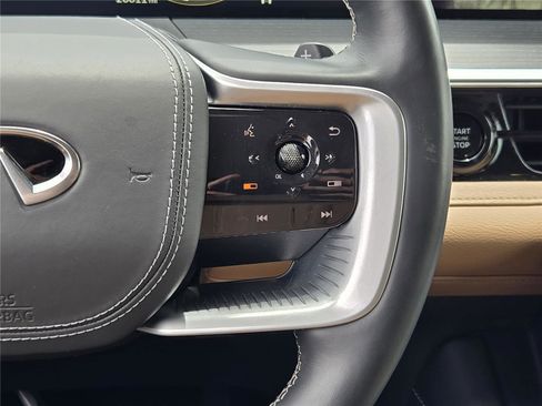 Used 2025 INFINITI QX80 Sensory AWD/4WD image 27