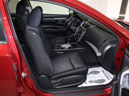 Used 2017 Nissan Altima 2.5 SR FWD image 24