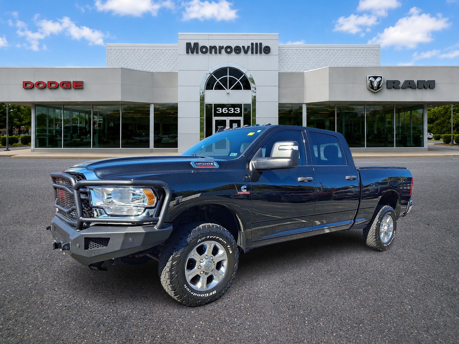 Used 2023 RAM 3500 Tradesman AWD/4WD image 1