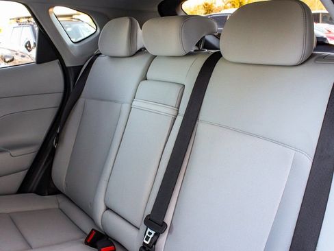 Used 2025 Hyundai Kona SEL image 32