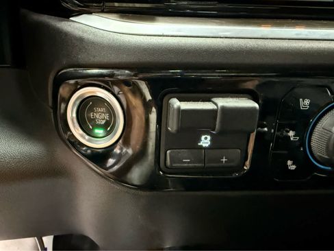 Used 2022 Chevrolet Silverado 1500 High Country w/ LPO, Dark Essentials Package image 18