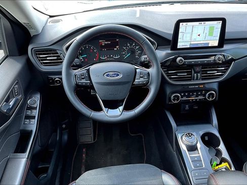 Used 2022 Ford Escape SEL w/ SEL Stealth AWD Package image 8