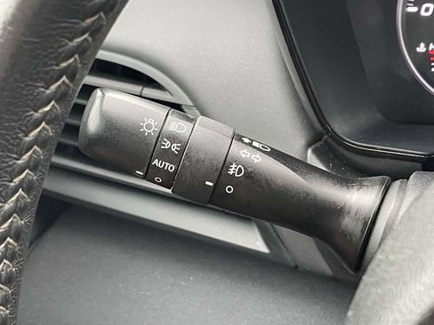 Certified 2025 Subaru Outback Premium AWD/4WD image 12