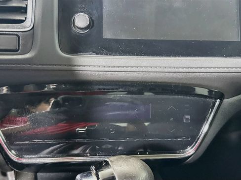 Used 2021 Honda HR-V EX image 15