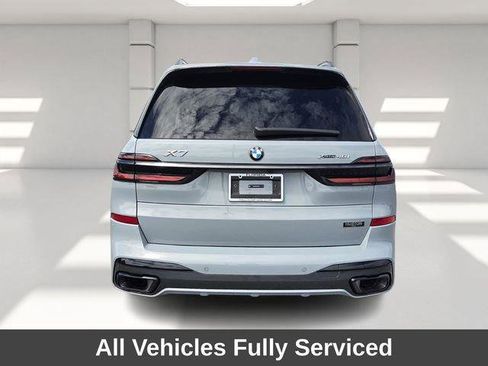 Used 2025 BMW X7 xDrive40i w/ Executive Package image 4