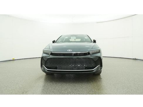 New 2026 Toyota Crown Platinum image 31