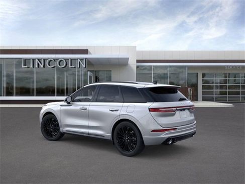 New 2024 Lincoln Corsair Reserve w/ Equipment Group 201A image 4