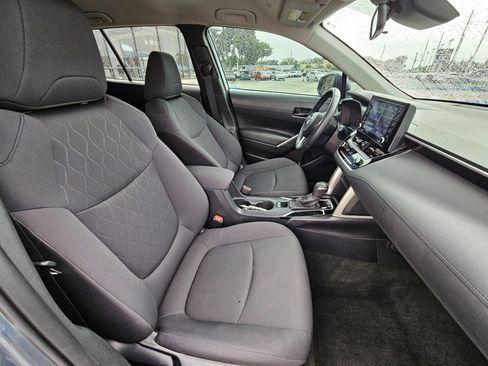 Used 2022 Toyota Corolla Cross LE FWD image 10