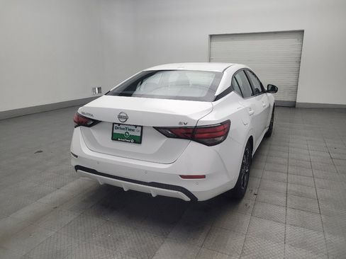 Used 2024 Nissan Sentra SV image 9