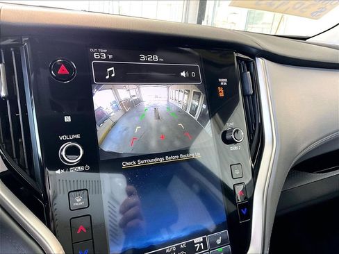 Used 2025 Subaru Outback Premium image 19