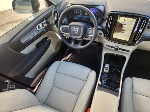 New 2026 Volvo XC40 B5 Plus w/ Protection Package Premier image 10