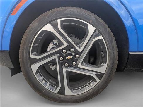 New 2026 Chevrolet Equinox EV LT image 10