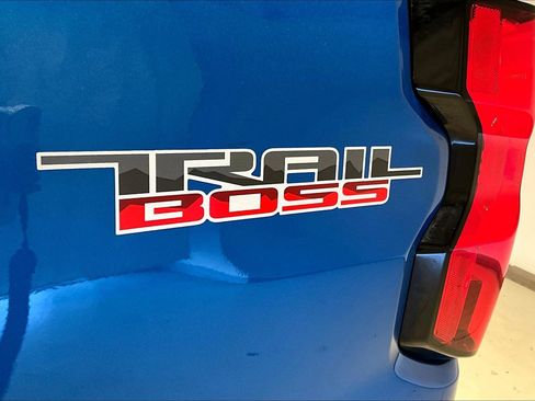 Used 2024 Chevrolet Colorado Trail Boss w/ Advanced Trailering Package image 25