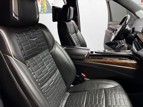 Used 2022 Cadillac Escalade Sport Platinum w/ Heavy-Duty Trailer Package image 57