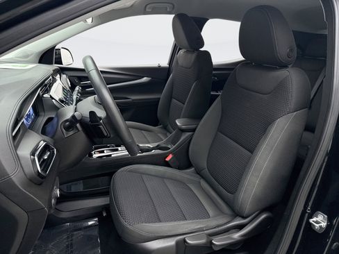 Used 2023 Chevrolet Bolt EUV LT w/ Driver Confidence Package image 11