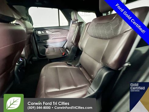 Used 2025 Ford Explorer Platinum w/ Ultimate Package AWD/4WD image 27
