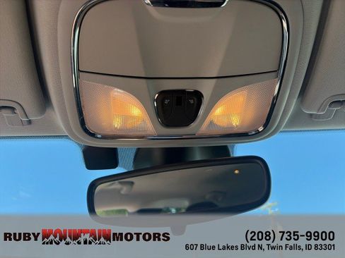 Used 2021 Jeep Cherokee Trailhawk AWD/4WD image 16