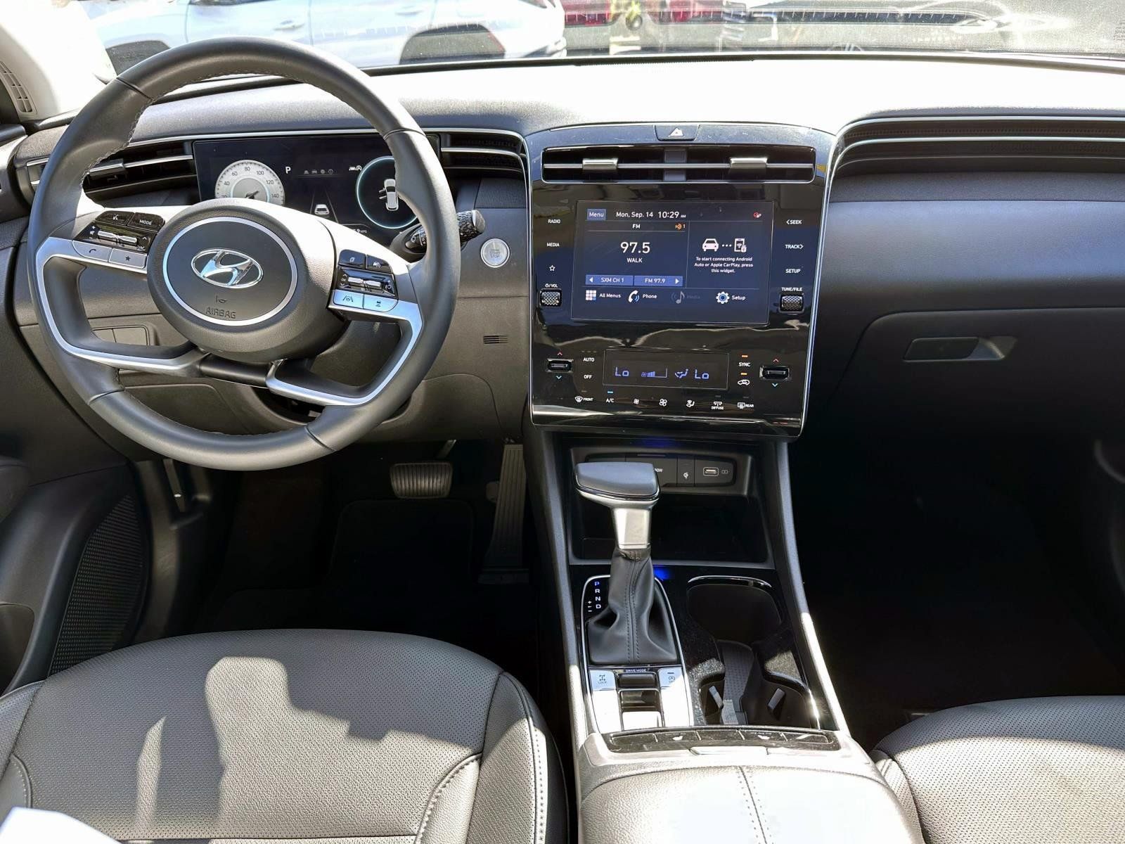 Used 2023 Hyundai Tucson SEL w/ Convenience Package AWD/4WD image 16