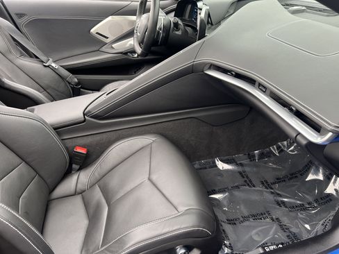 Used 2021 Chevrolet Corvette Stingray Preferred Conv w/ 2LT image 21