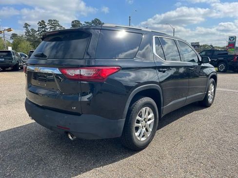 Used 2019 Chevrolet Traverse LT image 4