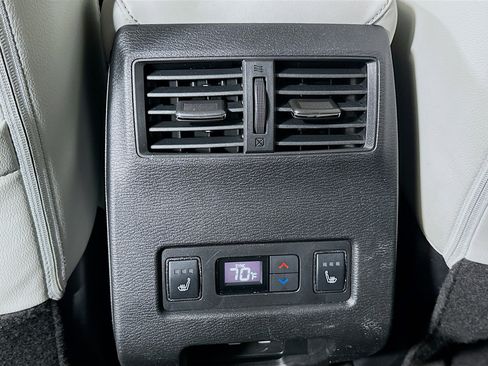 Used 2025 Mitsubishi Outlander SEL image 26