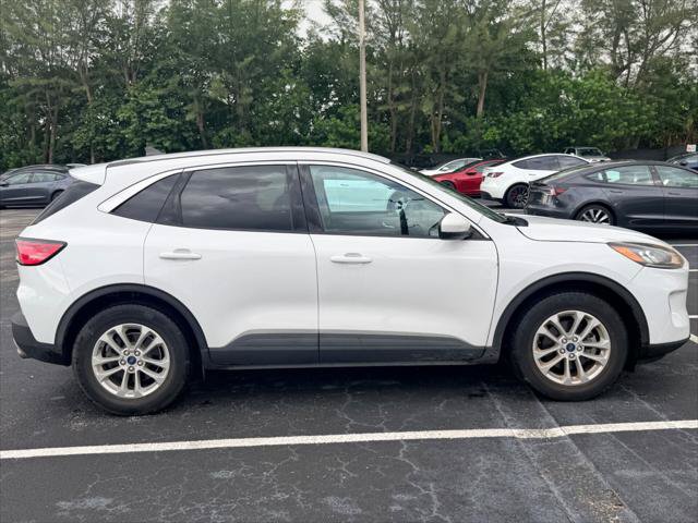 Used 2020 Ford Escape SE FWD image 9