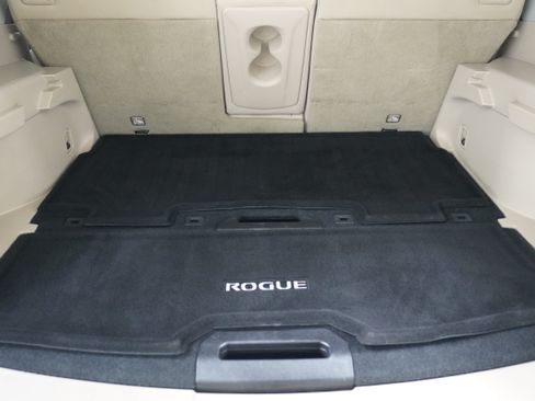 Used 2016 Nissan Rogue SV FWD image 22