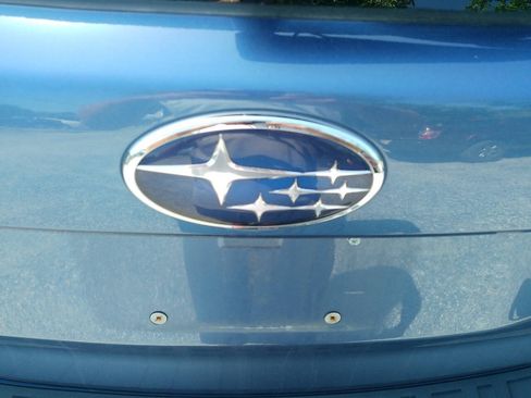 Used 2017 Subaru Forester 2.5i Limited AWD/4WD image 10