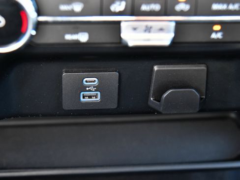 Used 2024 Ford F150 XLT w/ Tow/Haul Package AWD/4WD image 32
