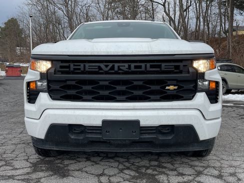 Used 2025 Chevrolet Silverado 1500 Custom image 8