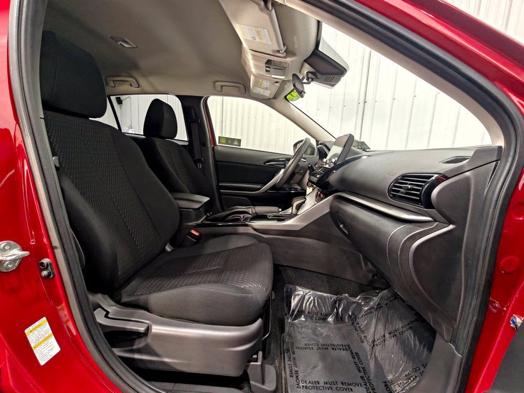 Used 2023 Mitsubishi Eclipse Cross LE AWD/4WD image 27