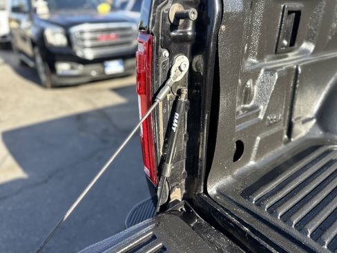 Used 2020 Ford F150 XLT w/ Equipment Group 301A Mid RWD image 19