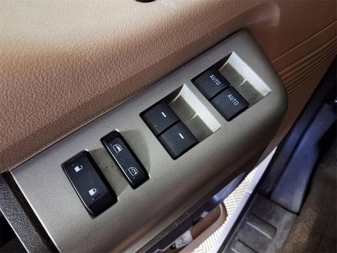 Used 2016 Ford F250 Lariat w/ Lariat Ultimate Package image 25